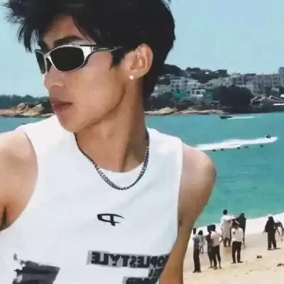 郁雁卉